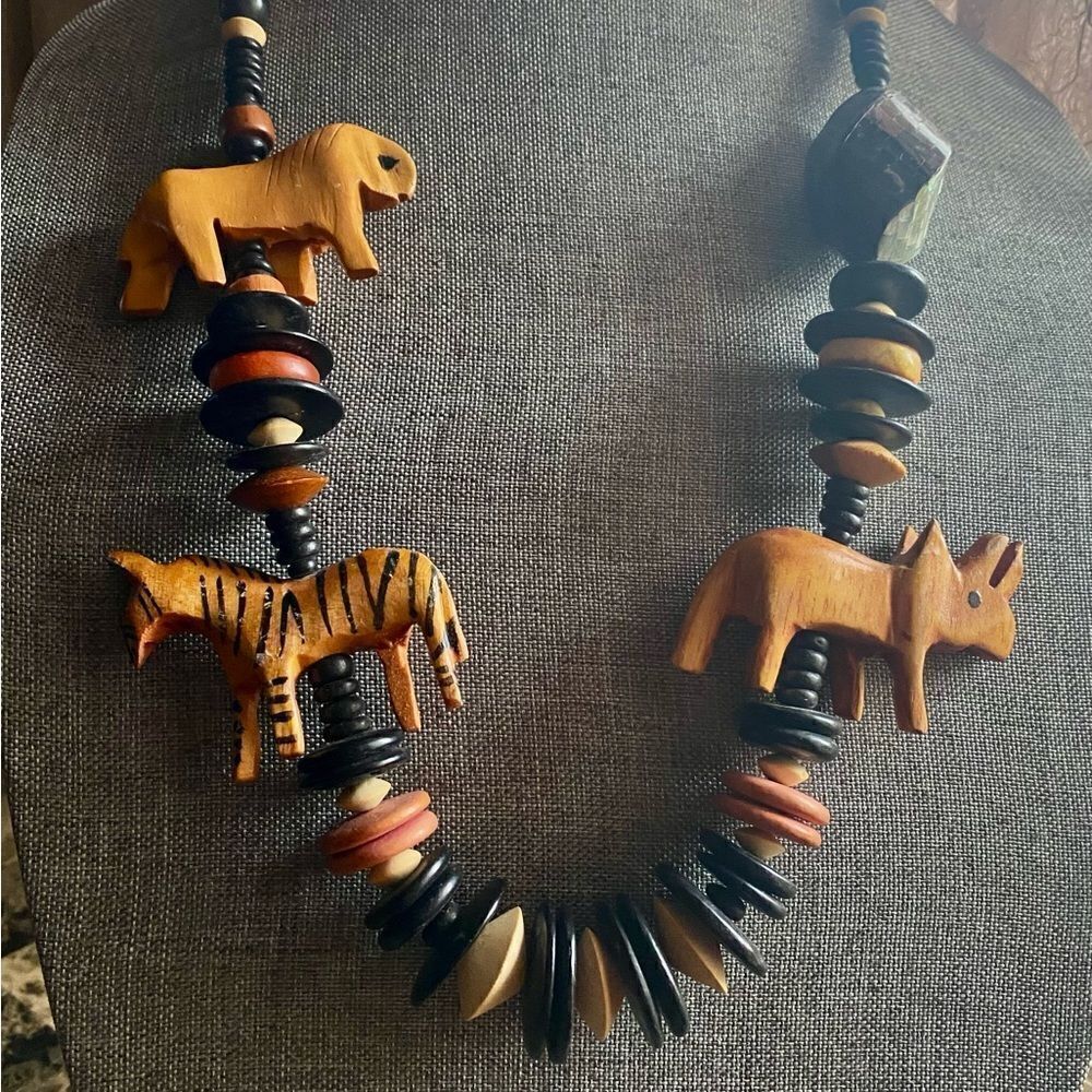 VINTAGE Hand Carved Safari Animal Necklace